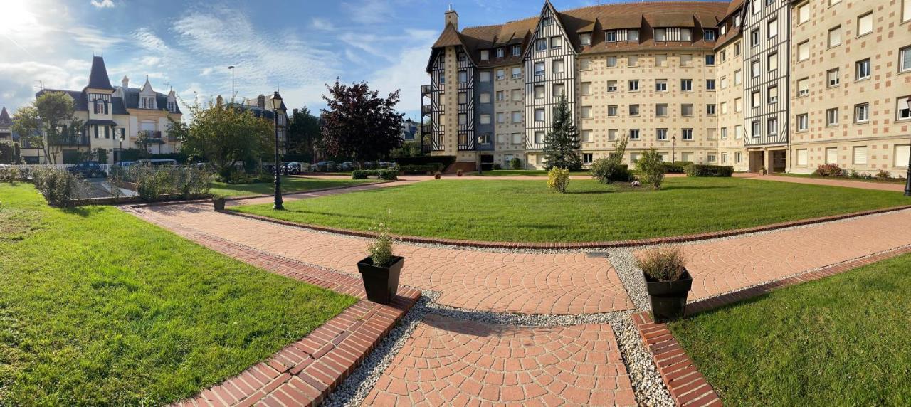 Le Deauvillais Deauville Exteriér fotografie